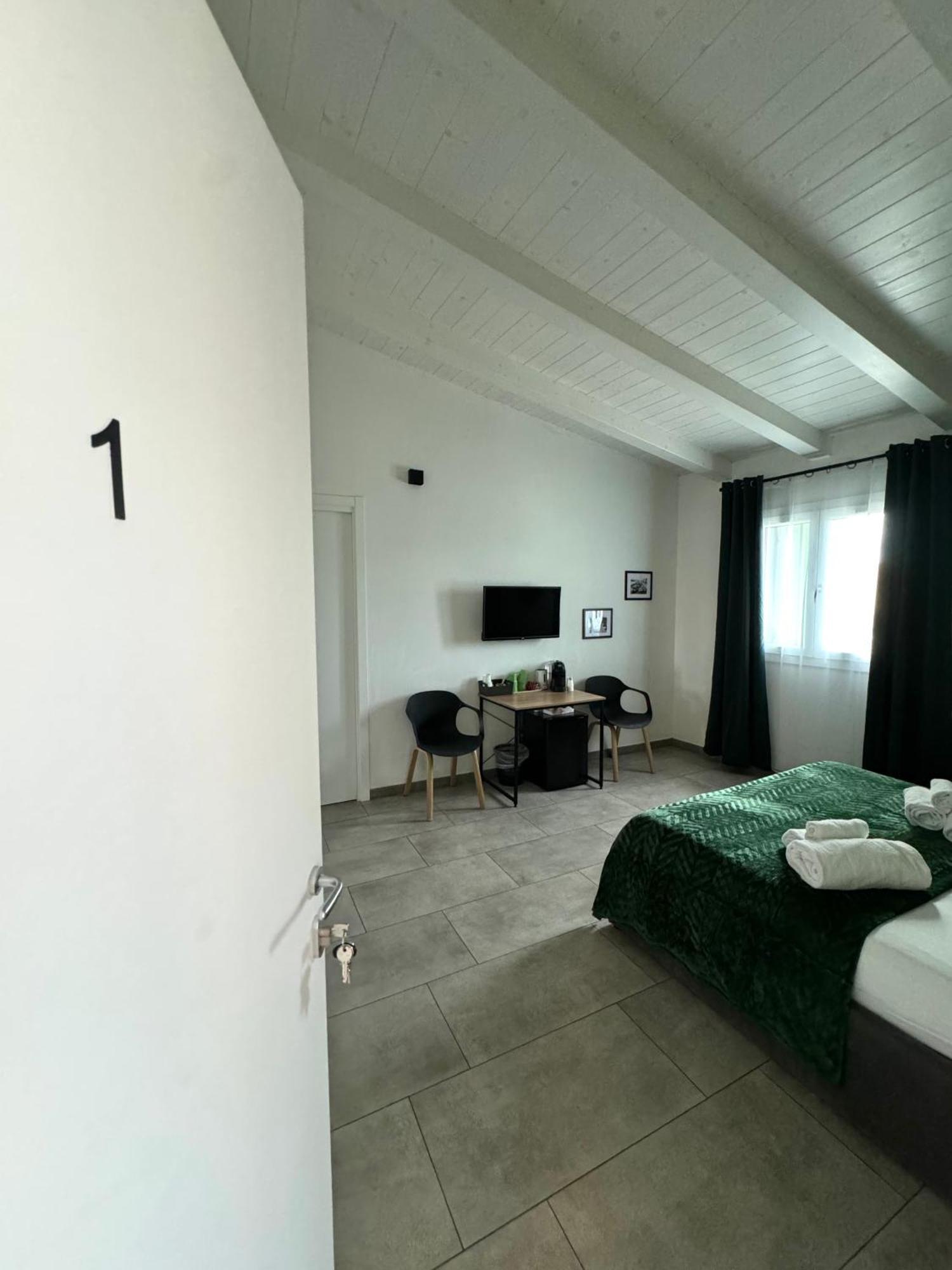 Citroom - Green City Rooms Olbia Zewnętrze zdjęcie